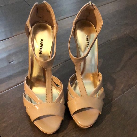 Beautiful nude color heels - Picture 8 of 8